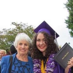 Meet your Posher, Cynthia